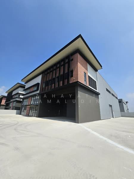 Factory for Rent in Sungai Buloh (Selangor) - Zahayati Jamaludin - Exterior - PropertyGuru.com.my