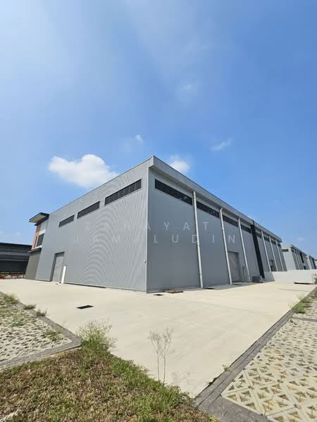 Factory for Rent in Sungai Buloh (Selangor) - Zahayati Jamaludin - Exterior - PropertyGuru.com.my