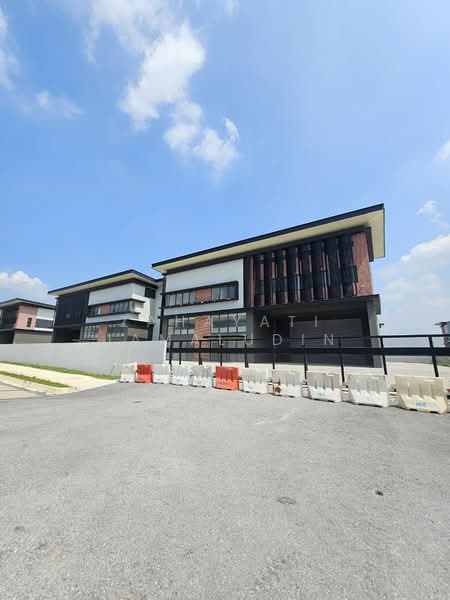 Factory for Rent in Sungai Buloh (Selangor) - Zahayati Jamaludin - Exterior - PropertyGuru.com.my