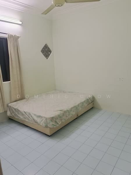1-storey Terraced House for Rent in Taman Johor Jaya (Johor Bahru) - Dominic Chow - Bedroom - PropertyGuru.com.my