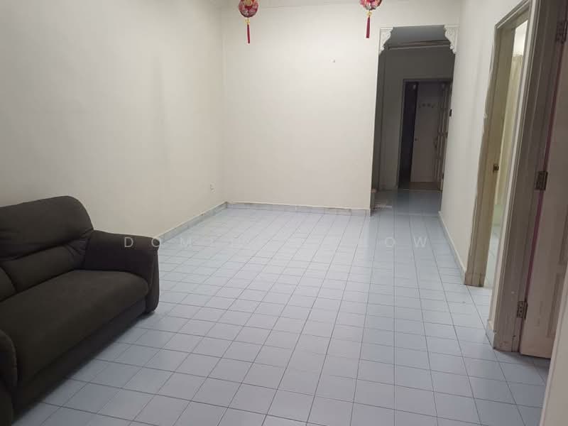 1-storey Terraced House for Rent in Taman Johor Jaya (Johor Bahru) - Dominic Chow - Living Room - PropertyGuru.com.my