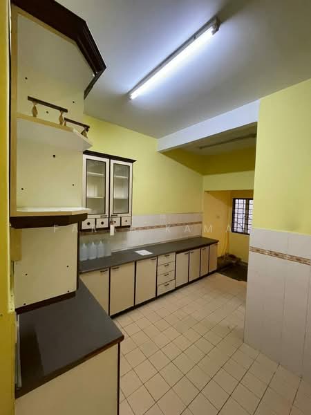 2-storey Terraced House for Sale in Seksyen 7 (Shah Alam) - Farah Kamal - PropertyGuru.com.my