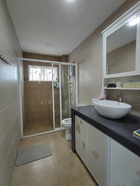 1.5-storey Terraced House for Sale in Jalan Klang Lama (Old Klang Road) (Kuala Lumpur) - Juliet . - PropertyGuru.com.my