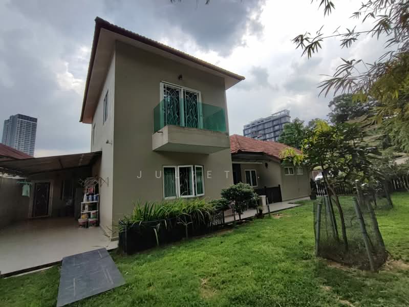 1.5-storey Terraced House for Sale in Jalan Klang Lama (Old Klang Road) (Kuala Lumpur) - Juliet . - PropertyGuru.com.my