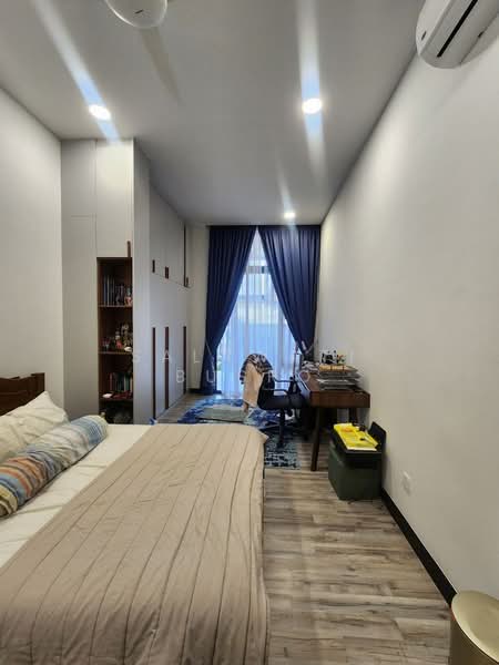 Rumah Berkembar untuk Dijual di Bukit Bandaraya (Shah Alam) - Salawati Busro - Bedroom - PropertyGuru.com.my