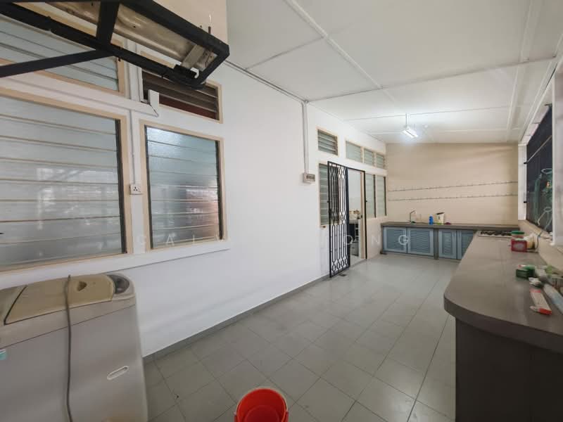 Rumah Teres 1 Tingkat untuk Disewa di Taman Pelangi (Johor Bahru) - Calvin Wong - Kitchen - PropertyGuru.com.my