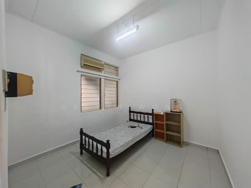 Rumah Teres 1 Tingkat untuk Disewa di Taman Pelangi (Johor Bahru) - Calvin Wong - Bedroom - PropertyGuru.com.my