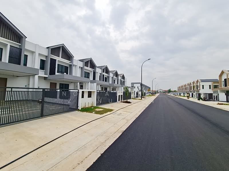 2-storey Terraced House for Sale in Alam Impian (Shah Alam) - NORFADILAH ZAINUDDIN - Exterior - PropertyGuru.com.my