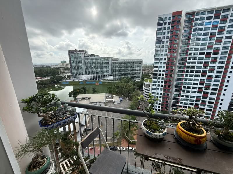 Kondominium untuk Dijual di Taman Austin Perdana - Pooi Leen Voon - Balcony - PropertyGuru.com.my