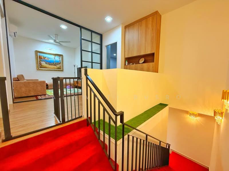 2-storey Terraced House for Sale in Cyberjaya (Selangor) - Salawati Busro - Living Room - PropertyGuru.com.my