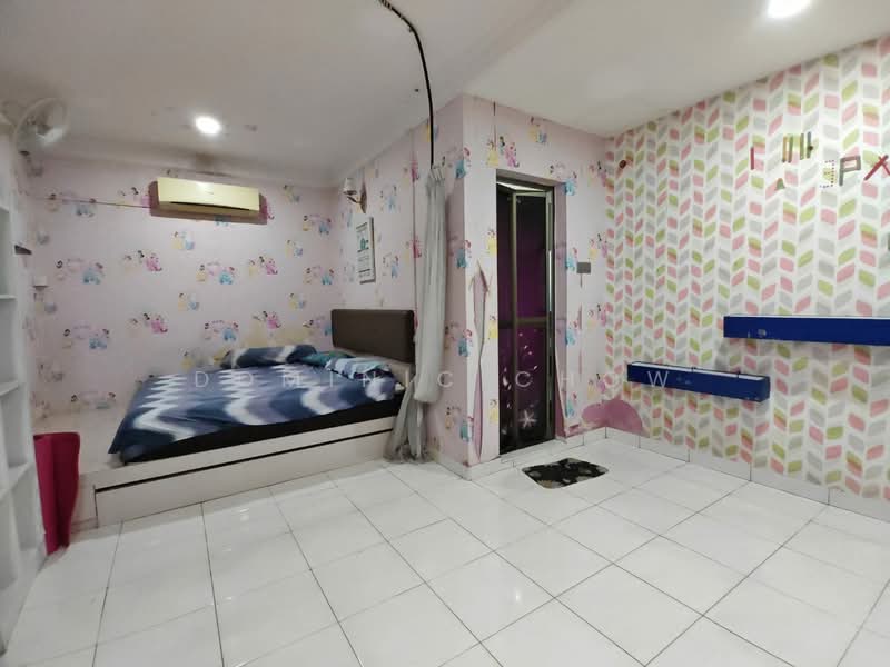 Rumah Teres 2 Tingkat untuk Disewa di Taman Mutiara Rini (Skudai) - Dominic Chow - Bedroom - PropertyGuru.com.my