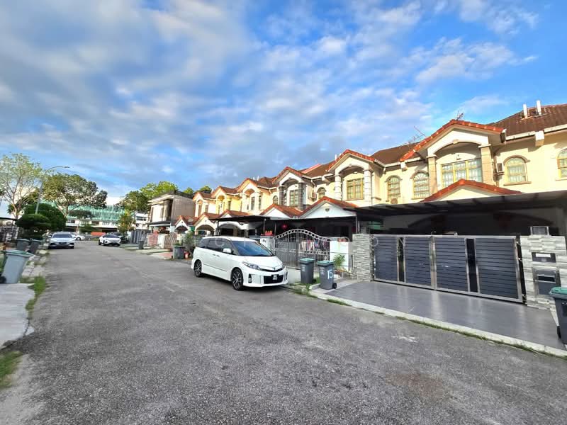 2-storey Terraced House for Sale in Taman Desa Cemerlang (Ulu Tiram) - Alicia Voon - Exterior - PropertyGuru.com.my