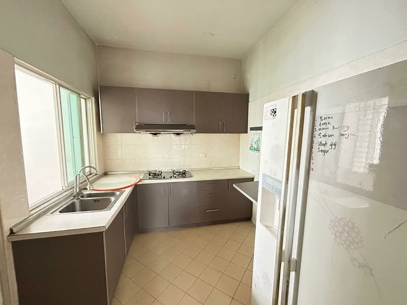 Kondominium untuk Dijual di Desa Impiana - Kuro Chan - Kitchen - PropertyGuru.com.my