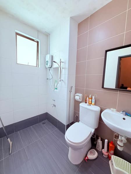 Rumah Teres 2 Tingkat untuk Dijual di Bandar Dato Onn (Tebrau) - Jayden Ng - Bathroom - PropertyGuru.com.my