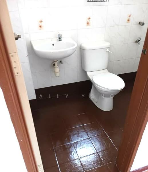 Rumah Teres 2 Tingkat untuk Disewa di Setia Impian (Setia Alam) - Sally Yong - Bathroom - PropertyGuru.com.my