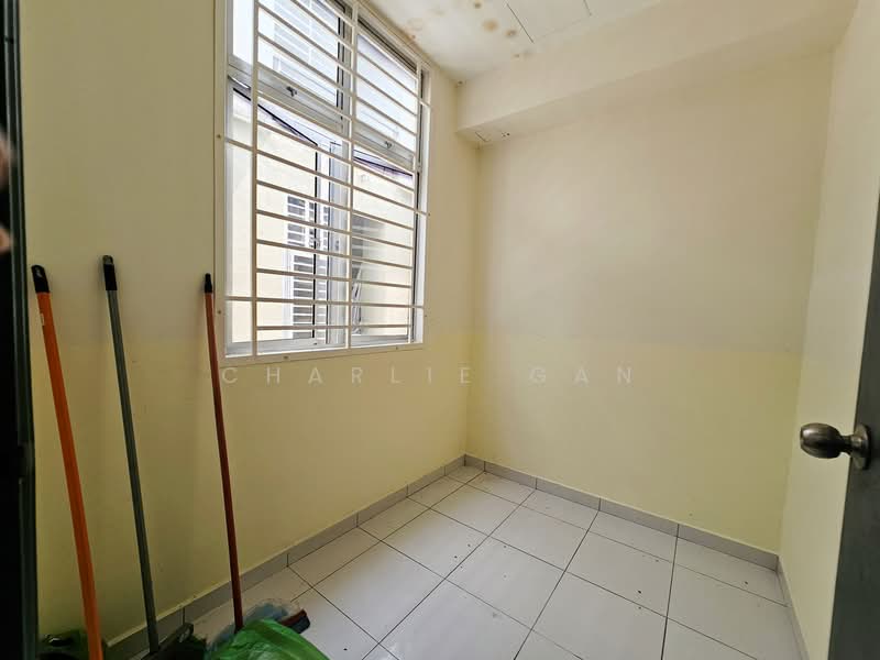 Rumah Teres 2 Tingkat untuk Dijual di Seksyen 33 (Shah Alam) - Charlie Gan - PropertyGuru.com.my