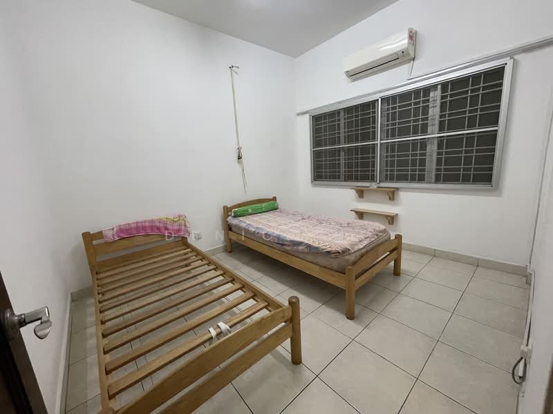 Rumah Teres 2 Tingkat untuk Dijual di Taman Lagenda Mas (Cheras) - Denice Ng - Bedroom - PropertyGuru.com.my