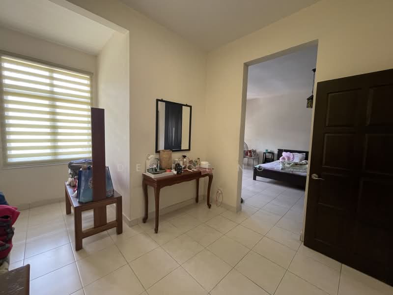Rumah Teres 2 Tingkat untuk Dijual di Taman Lagenda Mas (Cheras) - Denice Ng - Bedroom - PropertyGuru.com.my