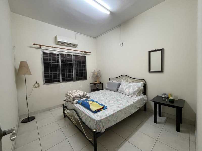 Rumah Teres 2 Tingkat untuk Dijual di Taman Lagenda Mas (Cheras) - Denice Ng - Bedroom - PropertyGuru.com.my