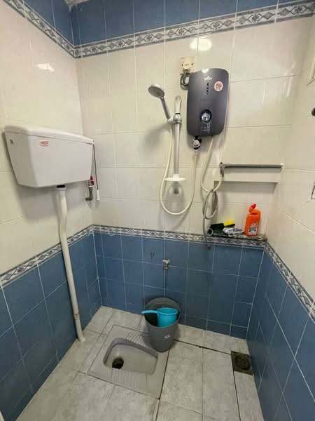 2-storey Terraced House for Sale in Taman Mount Austin (Tebrau) - Zack Chow - Bathroom - PropertyGuru.com.my