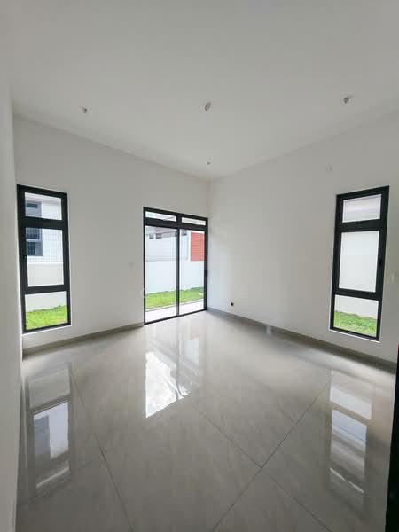 Rumah Berkembar untuk Dijual di Johor Bahru (Johor) - CK Ng - Living Room - PropertyGuru.com.my