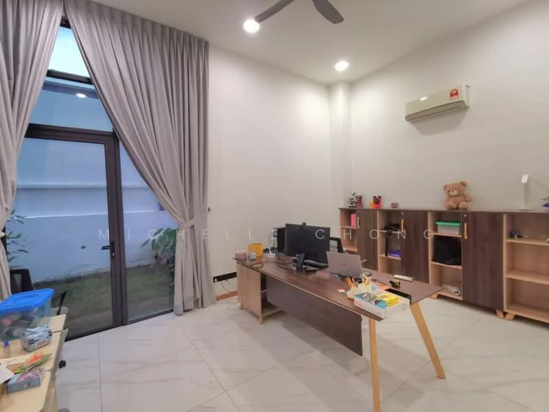 Rumah Banglo untuk Dijual di Kayangan Heights (Shah Alam) - Michelle Chong - PropertyGuru.com.my