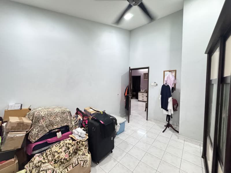 Rumah Teres 2 Tingkat untuk Dijual di Taman Pertama (Cheras) - Lewis Tam - PropertyGuru.com.my