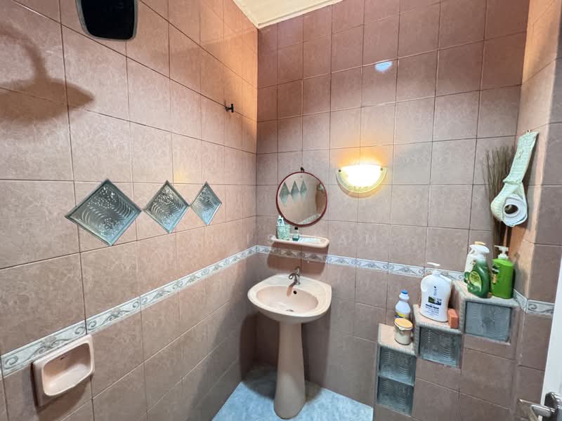 Rumah Teres 2 Tingkat untuk Dijual di Taman Pertama (Cheras) - Lewis Tam - PropertyGuru.com.my