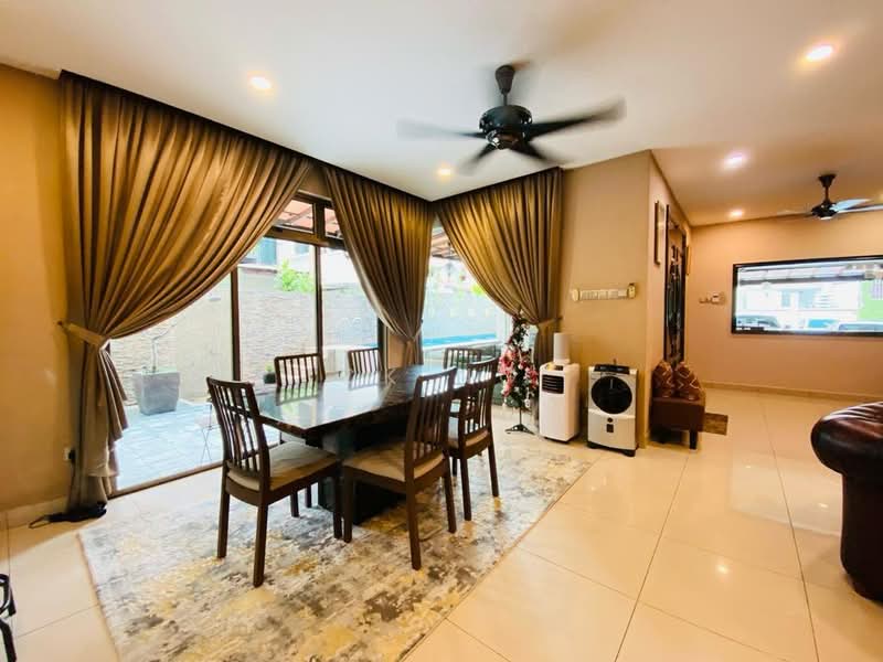 Semi-Detached House for Sale in Taman Sutera Utama (Skudai) - CK Ng - Dining Room - PropertyGuru.com.my