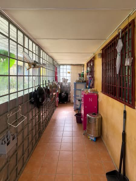 1-storey Terraced House for Rent in Desa Jaya Kepong (Kepong) - Sean Yong - Corridor - PropertyGuru.com.my