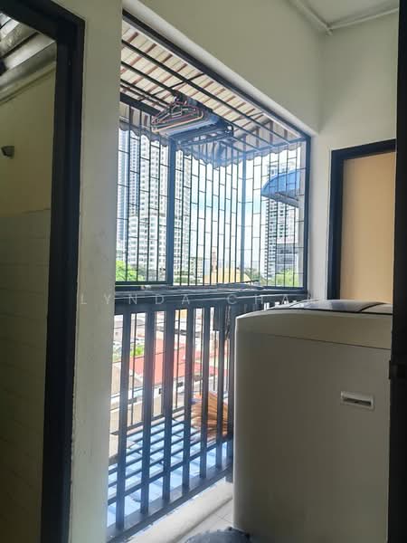 Condominium for Rent at Edgecumbe Court - Lynda Chan - Balcony - PropertyGuru.com.my
