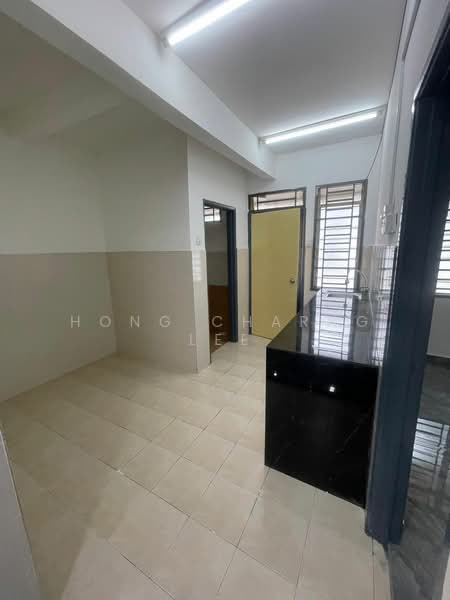2-storey Terraced House for Rent in Skudai (Johor) - Hong Charng Lee - Kitchen - PropertyGuru.com.my