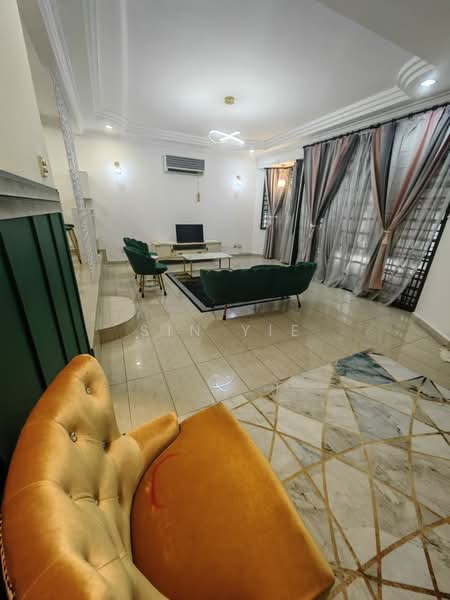Semi-Detached House for Rent in Taman Perling (Labis) - Sin Yie - Living Room - PropertyGuru.com.my
