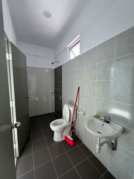 Cluster House for Sale in Kangkar Pulai (Skudai) - Betty Ng - PropertyGuru.com.my
