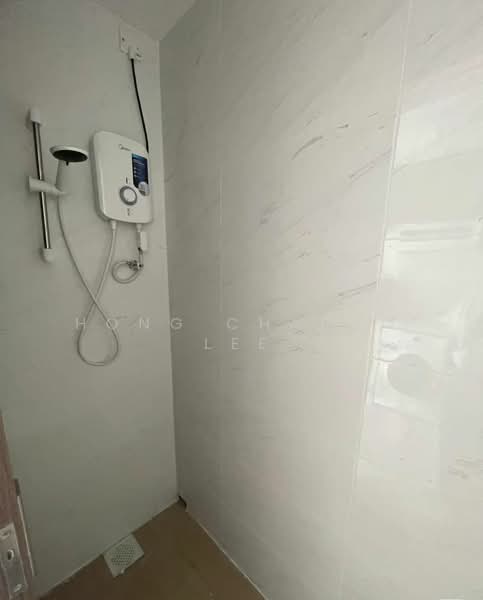 Service Residence for Rent at Country Garden Central Park - Hong Charng Lee - Bathroom - PropertyGuru.com.my