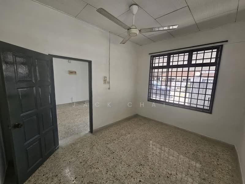 Rumah Teres 1 Tingkat untuk Dijual di Taman Ungku Tun Aminah (Skudai) - Jack Chai - PropertyGuru.com.my