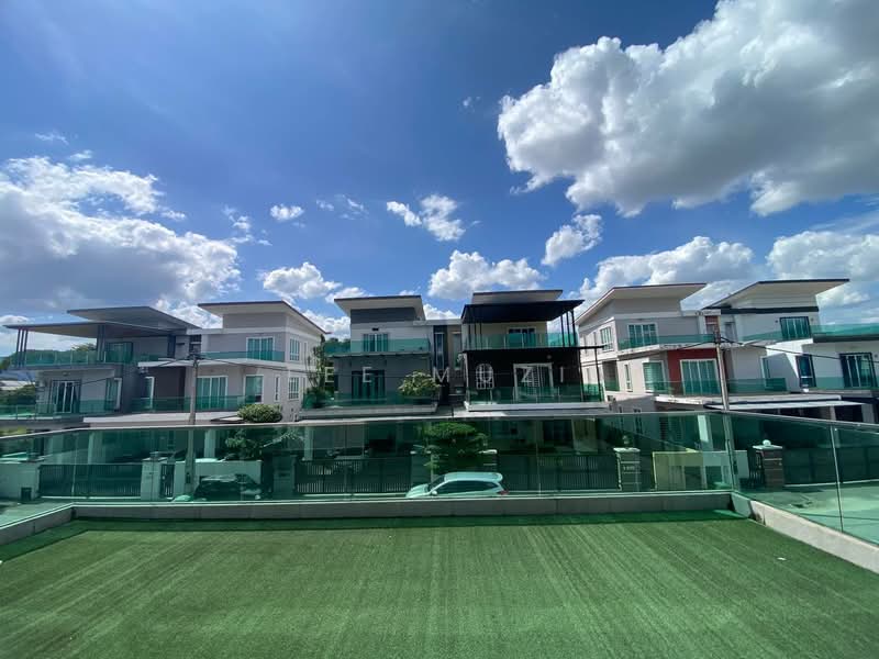 Semi-Detached House for Sale in Ipoh (Perak) - Lee Muzi - Exterior - PropertyGuru.com.my