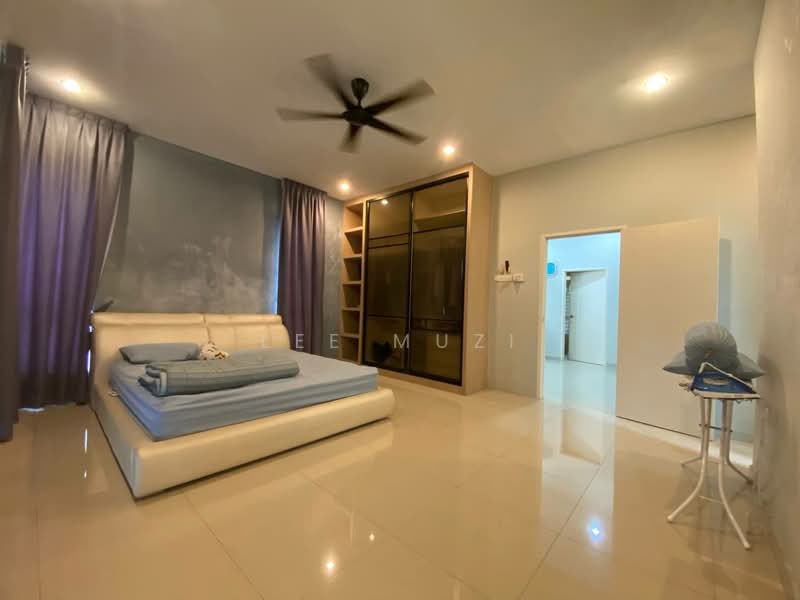 Semi-Detached House for Sale in Ipoh (Perak) - Lee Muzi - Bedroom - PropertyGuru.com.my