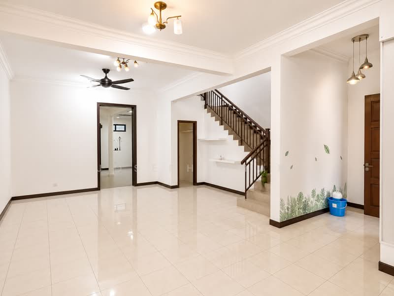 Rumah Teres untuk Dijual di Bukit Jelutong (Shah Alam) - Joseph Chan - Living Room - PropertyGuru.com.my
