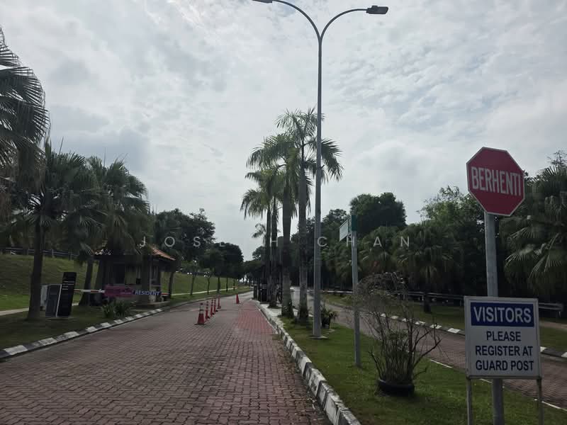 Rumah Teres untuk Dijual di Bukit Jelutong (Shah Alam) - Joseph Chan - Exterior - PropertyGuru.com.my