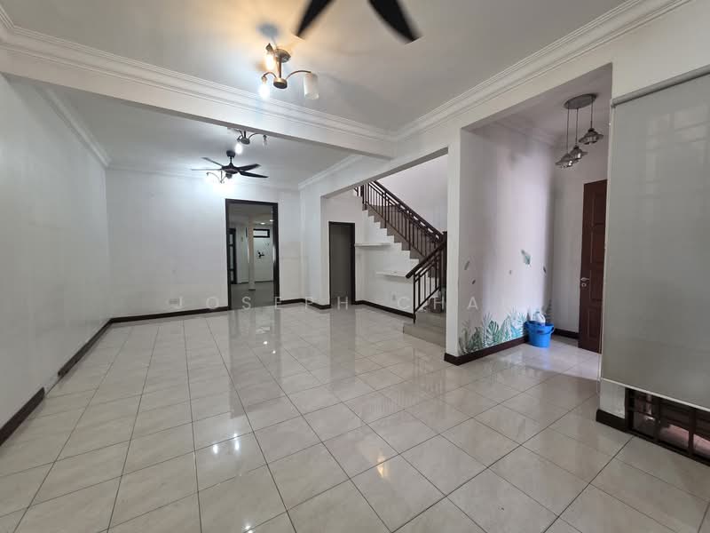 Rumah Teres untuk Dijual di Bukit Jelutong (Shah Alam) - Joseph Chan - Living Room - PropertyGuru.com.my