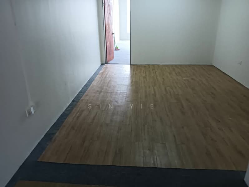 Kedai untuk Disewa di Taman Ungku Tun Aminah (Skudai) - Sin Yie - Interior - PropertyGuru.com.my