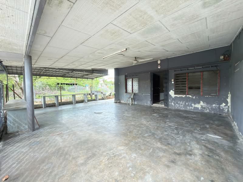 Rumah Teres 1 Tingkat untuk Dijual di Taman Bahagia (Senai) - Jayden Ng - Exterior - PropertyGuru.com.my