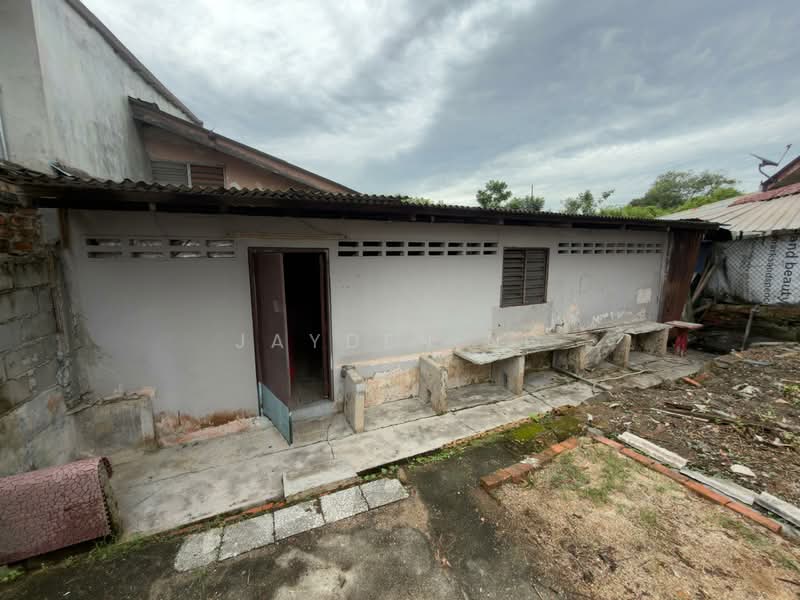 Rumah Teres 1 Tingkat untuk Dijual di Taman Bahagia (Senai) - Jayden Ng - PropertyGuru.com.my