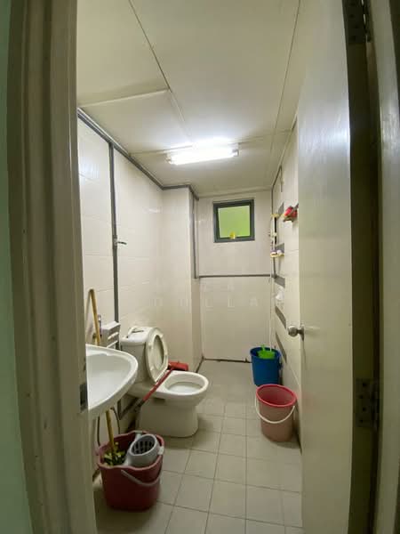 Service Residence for Sale at D'Alamanda - Miza Abdullah - Bathroom - PropertyGuru.com.my