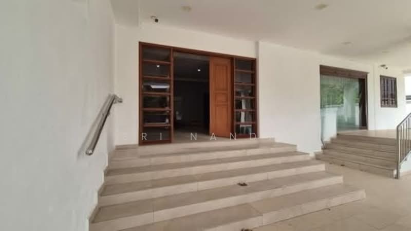 Semi-Detached House for Sale in Subang Jaya (Selangor) - Sri Nanda - Entrance - PropertyGuru.com.my