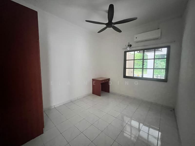 Townhouse for Rent in Country Heights (Kajang) - Elaine Ding - Bedroom - PropertyGuru.com.my