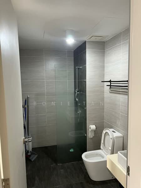 Servis Apartment untuk Disewa di Trion @ KL - Bonie Tan - Bathroom - PropertyGuru.com.my