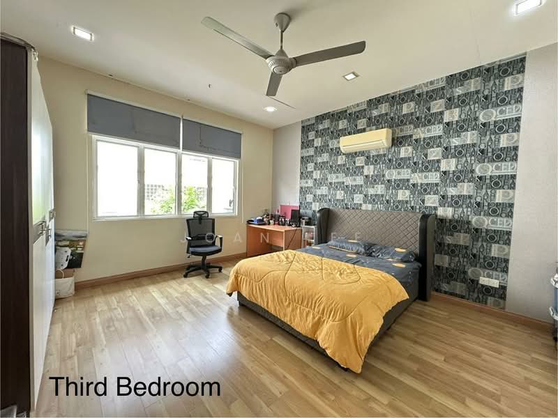 Rumah Berkembar untuk Dijual di Taman Equine (Seri Kembangan) - Joan Lee - Bedroom - PropertyGuru.com.my