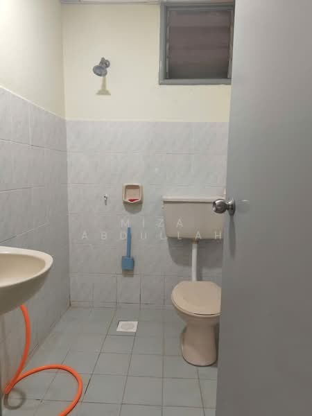 Condominium for Sale at Green Acre - Miza Abdullah - Bathroom - PropertyGuru.com.my